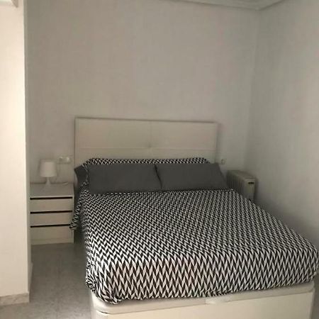 Modern Beach Apartment Torrevieja Eksteriør billede